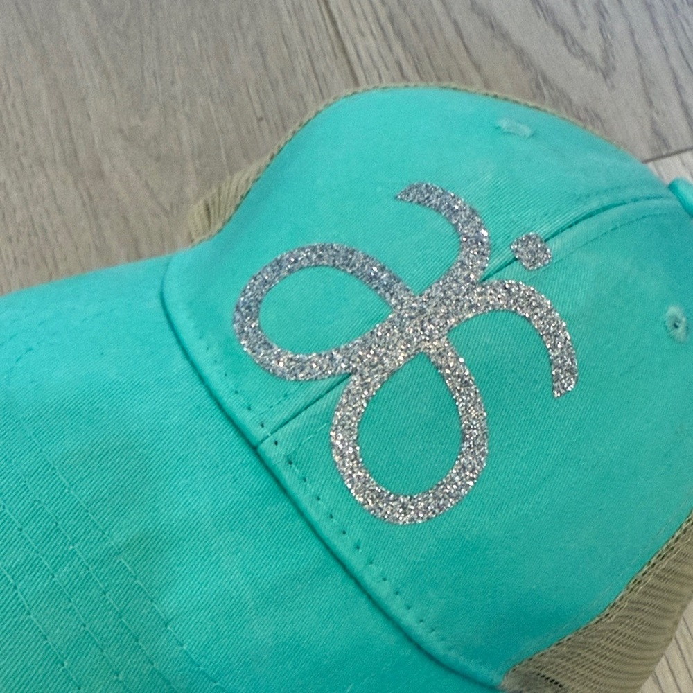 Arbonne Turquoise and Silver Mesh hat - Picture 2 of 6